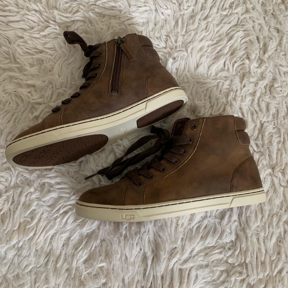 Women’s Ugg Leather Lace-up Sneakers